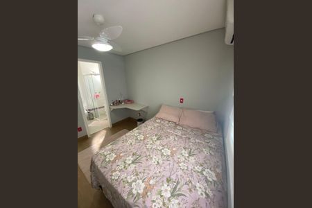 Casa de condomínio à venda com 178m², 3 quartos e 4 vagas