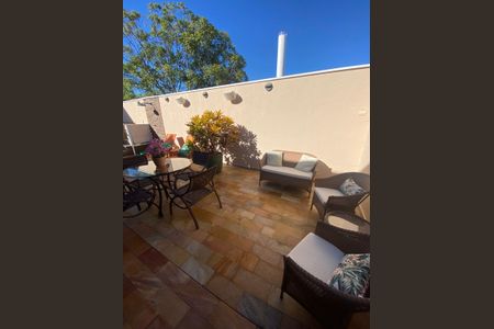 Casa de condomínio à venda com 178m², 3 quartos e 4 vagas