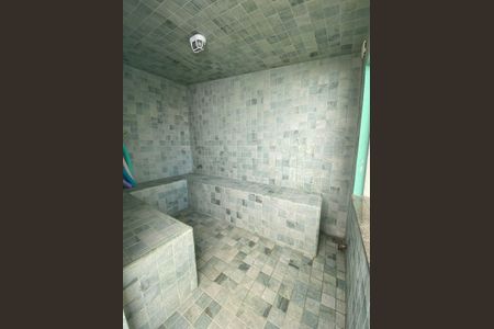 Casa de condomínio à venda com 178m², 3 quartos e 4 vagas