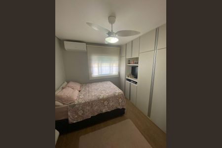 Casa de condomínio à venda com 178m², 3 quartos e 4 vagas
