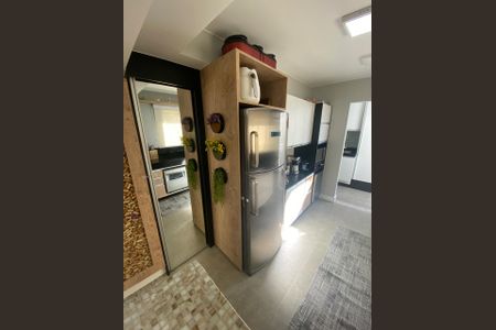 Casa de condomínio à venda com 178m², 3 quartos e 4 vagas