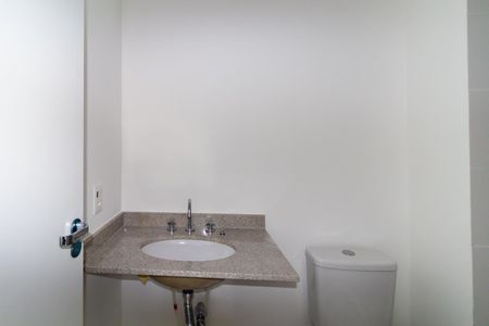 Apartamento para alugar com 30m², 1 quarto e sem vaga Apartamento para alugar com 30m², 1 quarto e sem vagaBanheiro da Suíte