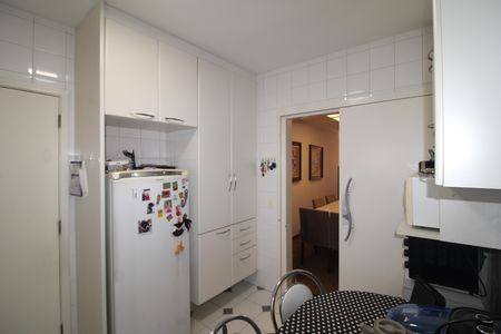 Apartamento à venda com 128m², 3 quartos e 3 vagasCozinha
