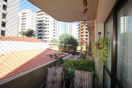 Apartamento à venda com 128m², 3 quartos e 3 vagasSala - Varanda