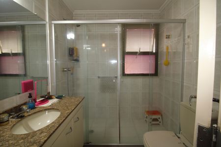 Apartamento à venda com 128m², 3 quartos e 3 vagasBanheiro