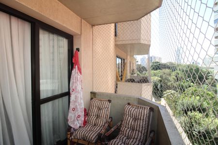 Apartamento à venda com 128m², 3 quartos e 3 vagasSala - Varanda