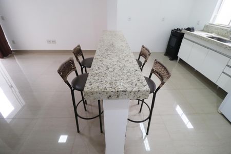 Casa de condomínio para alugar com 70m², 2 quartos e 1 vagaCozinha