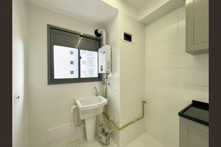 Cozinha e Área de Serviço de apartamento para alugar com 2 quartos, 41m² em Vila Albertina, São Paulo