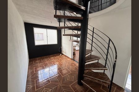 Apartamento à venda com 84m², 3 quartos e 1 vaga Apartamento à venda com 84m², 3 quartos e 1 vagaSala
