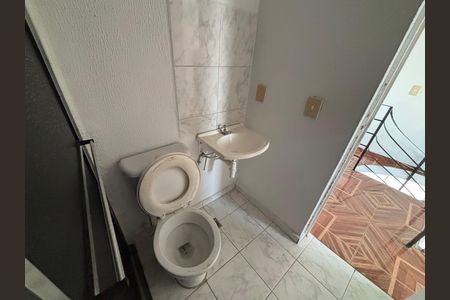 Apartamento à venda com 84m², 3 quartos e 1 vaga Apartamento à venda com 84m², 3 quartos e 1 vagaBanheiro 2