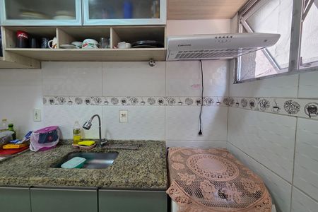 Cozinha de casa de condomínio para alugar com 1 quarto, 60m² em Cidade Ocian, Praia Grande
