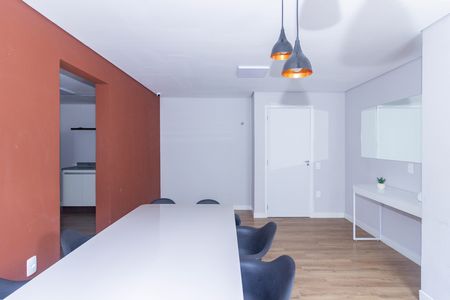 Apartamento para alugar com 27m², 2 quartos e sem vaga Apartamento para alugar com 27m², 2 quartos e sem vagaÁrea comum - Salão de festas