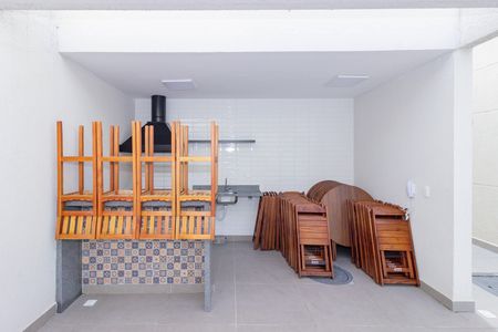 Apartamento para alugar com 27m², 2 quartos e sem vaga Apartamento para alugar com 27m², 2 quartos e sem vagaÁrea comum - Churrasqueira