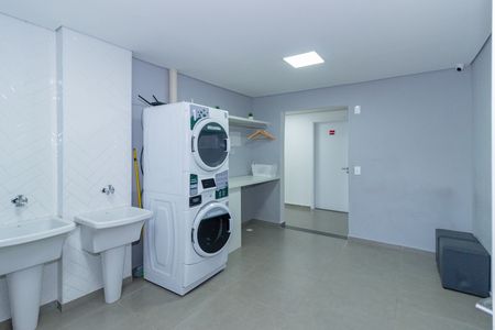 Apartamento para alugar com 27m², 2 quartos e sem vaga Apartamento para alugar com 27m², 2 quartos e sem vagaLavanderia