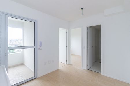 Sala de apartamento para alugar com 2 quartos, 27m² em Jardim Jaragua (sao Domingos), São Paulo