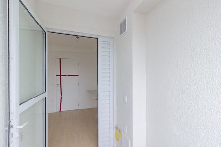 Apartamento para alugar com 27m², 2 quartos e sem vaga Apartamento para alugar com 27m², 2 quartos e sem vagaVaranda