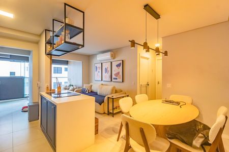 Apartamento à venda com 69m², 2 quartos e 1 vaga Apartamento à venda com 69m², 2 quartos e 1 vagaSala/cozinha