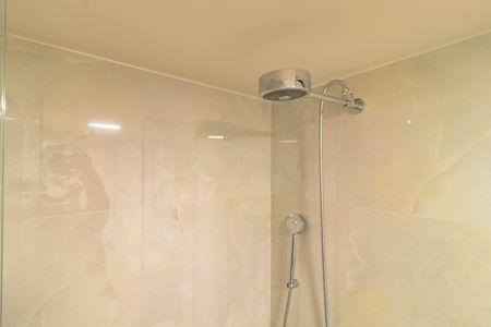 Apartamento à venda com 69m², 2 quartos e 1 vaga Apartamento à venda com 69m², 2 quartos e 1 vagaBanheiro da Suíte