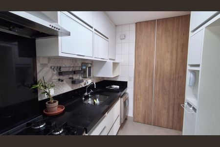 Apartamento para alugar com 65m², 3 quartos e 2 vagas Apartamento para alugar com 65m², 3 quartos e 2 vagasCozinha