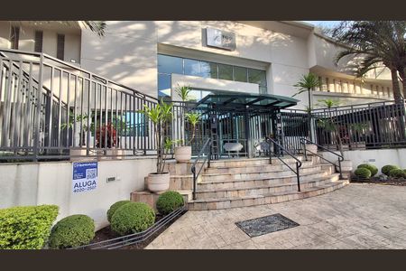 Apartamento para alugar com 65m², 3 quartos e 2 vagas Apartamento para alugar com 65m², 3 quartos e 2 vagasFachada