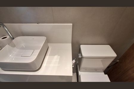Apartamento para alugar com 65m², 3 quartos e 2 vagas Apartamento para alugar com 65m², 3 quartos e 2 vagasBanheiro Social