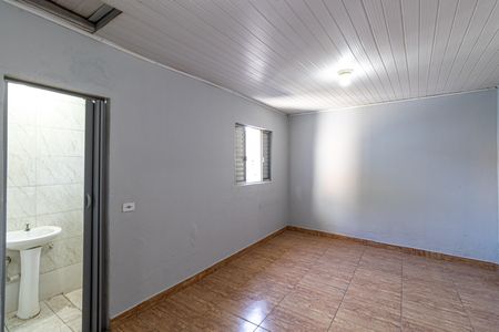 Suíte de casa para alugar com 1 quarto, 70m² em Conjunto Habitacional Aguia de Haia, São Paulo