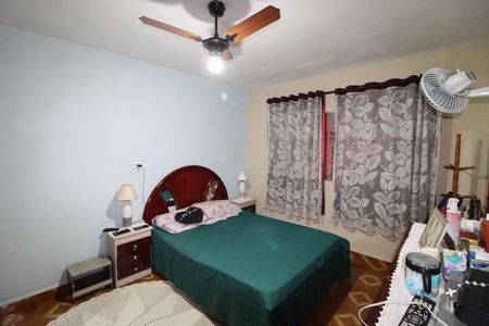 Casa à venda com 189m², 3 quartos e 7 vagasQuarto 2
