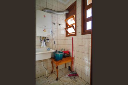 Apartamento para alugar com 214m², 4 quartos e 2 vagas Apartamento para alugar com 214m², 4 quartos e 2 vagasÁrea de serviço