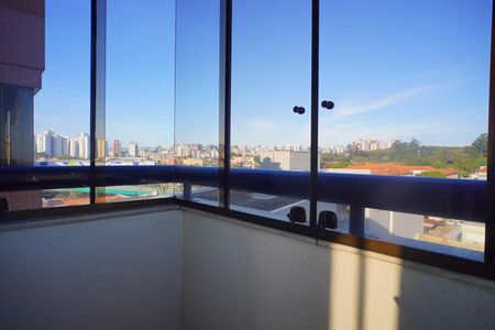 Apartamento para alugar com 214m², 4 quartos e 2 vagas Apartamento para alugar com 214m², 4 quartos e 2 vagasVaranda