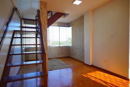 Sala de apartamento para alugar com 4 quartos, 214m² em Passo D’areia, Porto Alegre