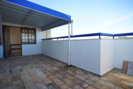 Apartamento para alugar com 214m², 4 quartos e 2 vagas Apartamento para alugar com 214m², 4 quartos e 2 vagasTerraço