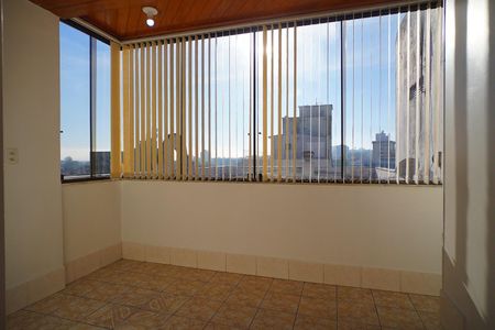 Varanda  de apartamento para alugar com 4 quartos, 214m² em Passo D’areia, Porto Alegre
