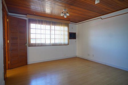 Apartamento para alugar com 214m², 4 quartos e 2 vagas Apartamento para alugar com 214m², 4 quartos e 2 vagasQuarto 3