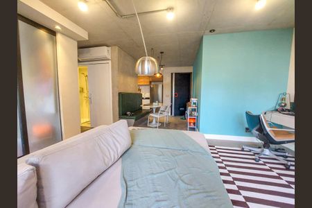 Sala de apartamento para alugar com 1 quarto, 72m² em Jardim das Acacias, São Paulo