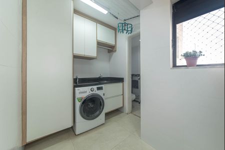 Apartamento à venda com 94m², 3 quartos e 2 vagas Apartamento à venda com 94m², 3 quartos e 2 vagasLavanderia