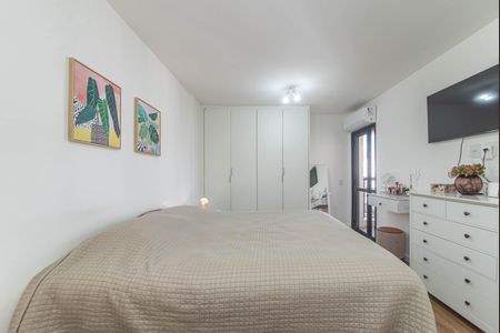 Apartamento à venda com 94m², 3 quartos e 2 vagas Apartamento à venda com 94m², 3 quartos e 2 vagasSuite