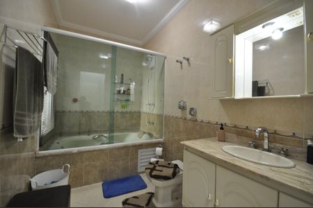 Casa à venda com 133m², 3 quartos e 2 vagasCloset