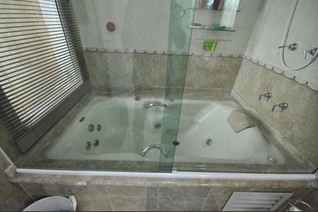Casa à venda com 133m², 3 quartos e 2 vagasBanheiro da Suíte Master
