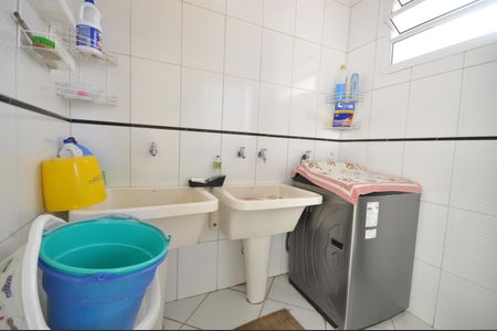 Casa à venda com 133m², 3 quartos e 2 vagasÁrea de Serviço