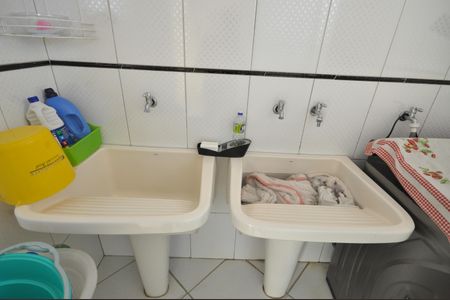 Casa à venda com 133m², 3 quartos e 2 vagasÁrea de Serviço