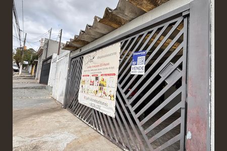 Casa à venda com 142m², 3 quartos e 2 vagasFachada 