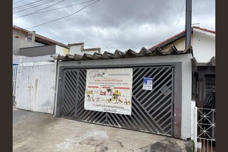 Casa à venda com 142m², 3 quartos e 2 vagasFachada 
