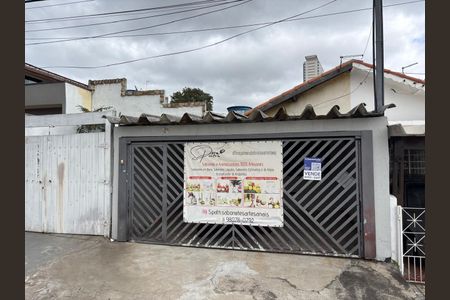 Casa à venda com 142m², 3 quartos e 2 vagasFachada 