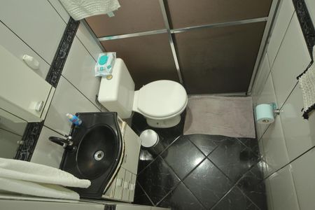 Casa à venda com 142m², 3 quartos e 2 vagasBanheiro Social 