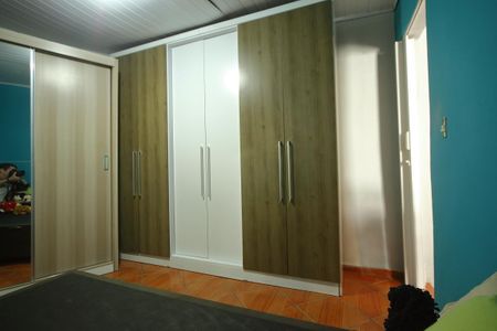 Casa à venda com 142m², 3 quartos e 2 vagasSuíte 