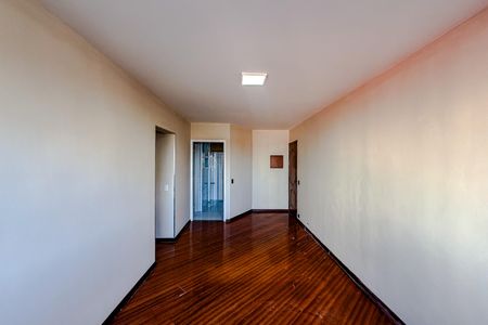 Apartamento à venda com 87m², 3 quartos e 1 vaga Apartamento à venda com 87m², 3 quartos e 1 vagaSala