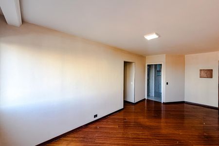 Apartamento à venda com 87m², 3 quartos e 1 vaga Apartamento à venda com 87m², 3 quartos e 1 vagaSala