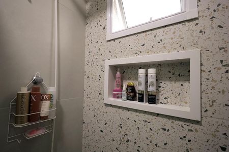Apartamento à venda com 48m², 2 quartos e 1 vaga Apartamento à venda com 48m², 2 quartos e 1 vagaBanheiro