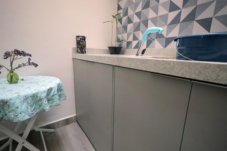 Apartamento à venda com 48m², 2 quartos e 1 vaga Apartamento à venda com 48m², 2 quartos e 1 vagaÁrea de Serviço