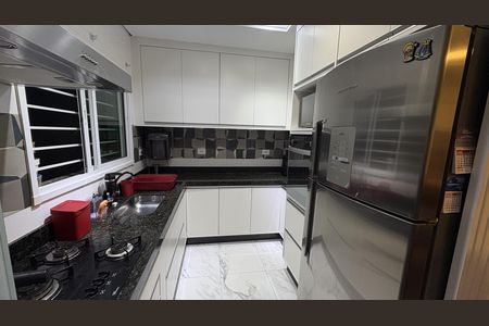 Casa à venda com 126m², 3 quartos e 2 vagas Casa à venda com 126m², 3 quartos e 2 vagasCozinha